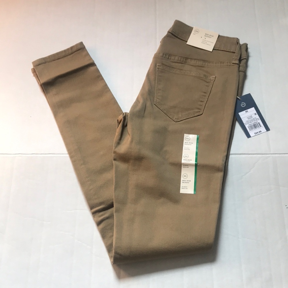 NWT Universal Thread size 00 mid rise tan skinny jeans